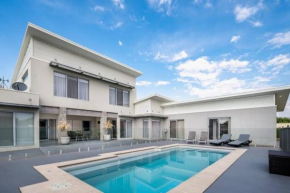 Hildeton Pool House